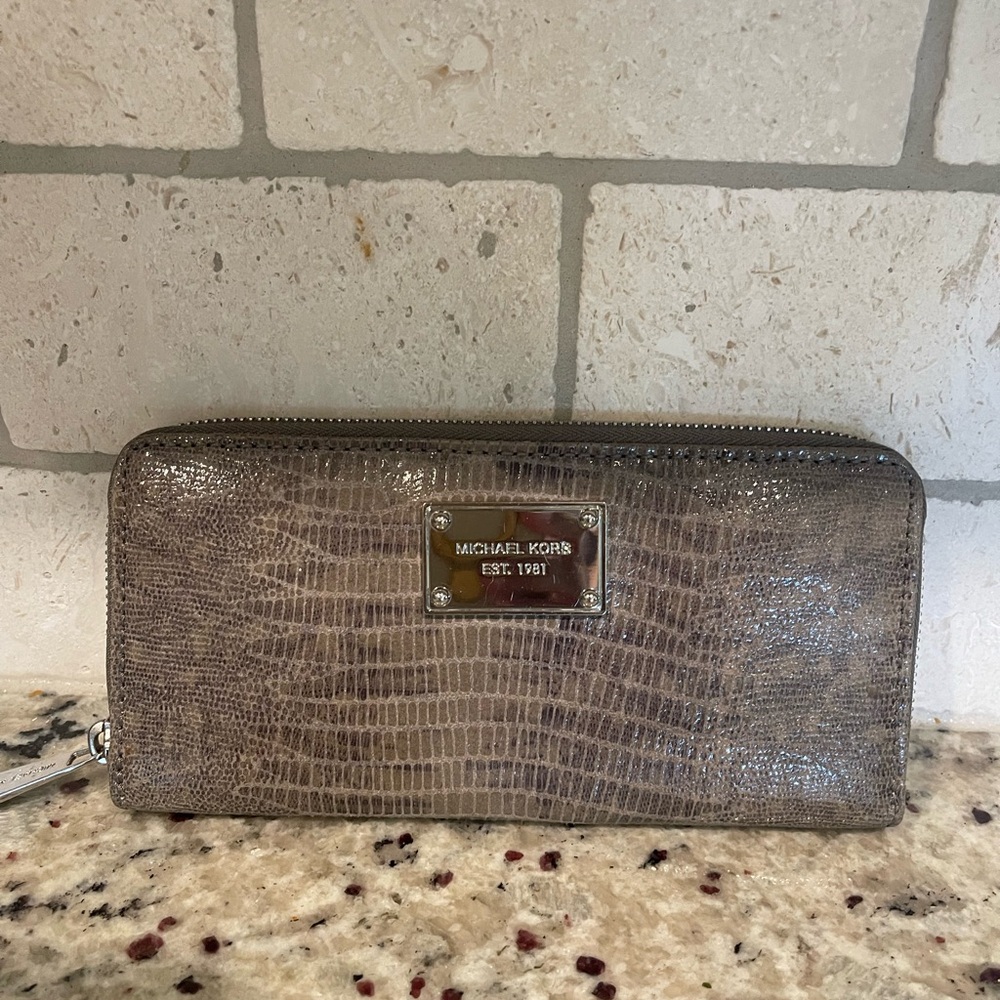 Michael Kors Grey Snakeskin‎ Embossed Wallet